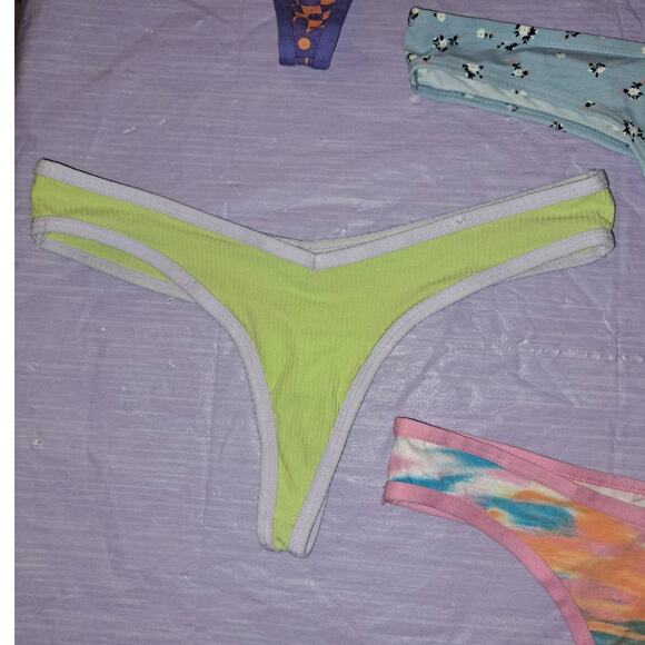 3 Pair of Ladies Cotton Thongs Size Medium 7/9 - Picture 9 of 11